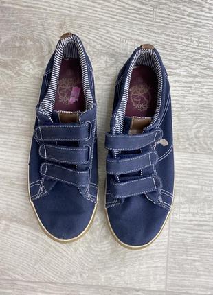 Синие кеды на липучке