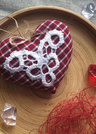 Сердечко валентинка з тканини, презент ручної роботи на 14 лютого