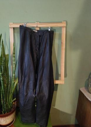 Очень красивые комфортные брюки из из кожи nappa чёрного цвета