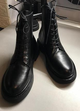 Ботинки женские