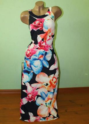 Красивое платье с крупными цветами1 фото