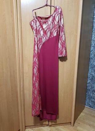 Стильное вечернее лёгкое платье, длинное бордовое с бежевым платье, сукня с большим разрезом на одно плечо2 фото
