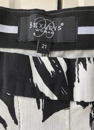 Класні стильні брюки з чорно білим принтом bexleys.5 фото