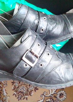 Рр 38-24,2 см стильные удобные кожаные ботинки от bata3 фото