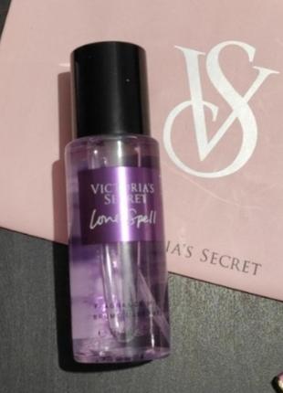 Парфумований міні спрей love spell 75 ml victoria's secret виктория сикрет вікторія сікрет оригінал2 фото