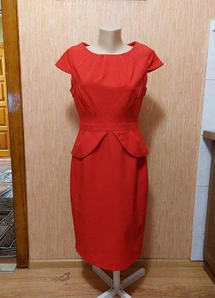 Классическое платье футляр известного английского бренда dorothy perkins