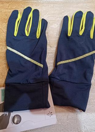 Сенсорные спортивные перчатки для бега crivit sports 8.52 фото
