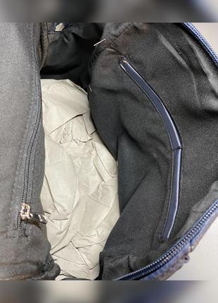 Рюкзак темно-синього кольору, сток4 фото
