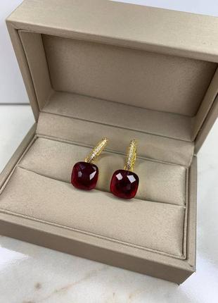 Серьги в позолоте с камнем