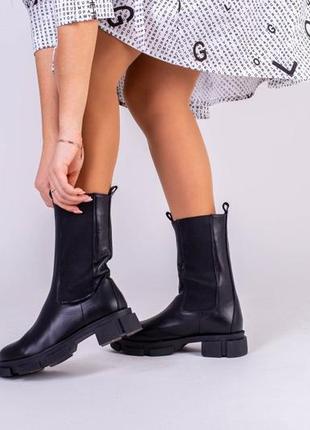 Женские кожаные ботинки