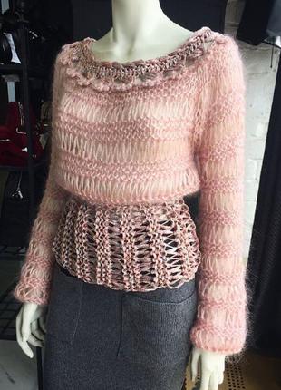 Шикарний светр від українського дизайнера