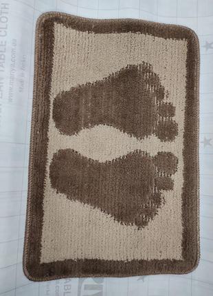 Турецький килимок " лапки "60*40 на гумовій основі