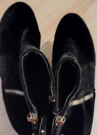 Велюрові чорні чобітки черевики ботильйони демісезонні6 фото