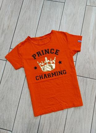 Яскрава апельсинова футболочка для юного принца!! 8-10 років..зріст 134-140 см..