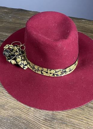 Шляпа фетровая бордовая, стильная,6 фото