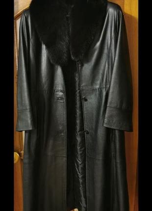 Кожаный плащ, тренч