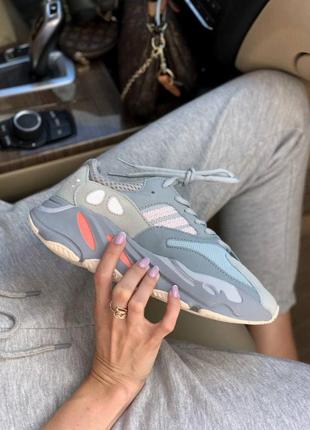 Кросівки yeezy 700 blue5 фото