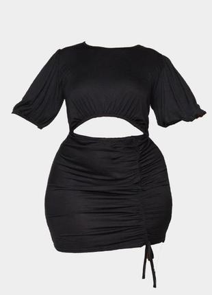 Чорна міні-сукня з вирізом із складками prettylittlething3 фото