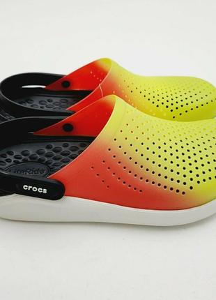 Жовті сабо crocs literide color dip clog lime punch/scarlet/almost white4 фото