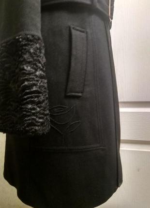 Фирменное чёрное пальто guess7 фото