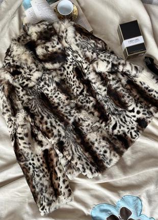 Кожушок з кролика , натуральна шубка з гудзиками swarovski