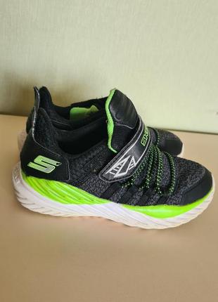 Кросівки skechers розмір 30/13 19см