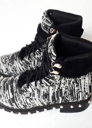 Черевики на шнурівці чорно-білі черевики з перлами чоботи на низькому ходу2 фото