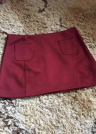 Красивая бордовая юбка new look с кармашками1 фото