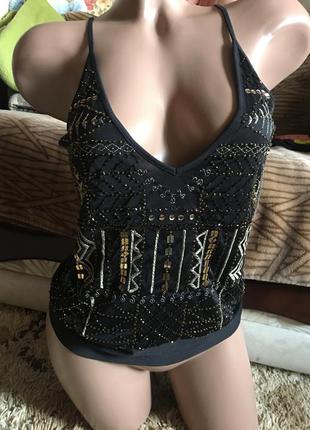 Красивая маечка warehouse с бисером и пайетками