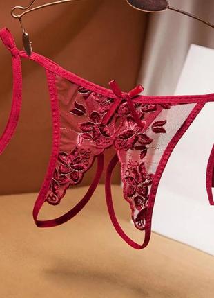 Трусы с дыркой кружевные бордовые - размер универсальный