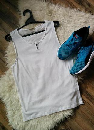 Майка с пуговицами