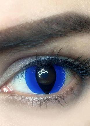 Линзы цветные для глаз (есть опт) голубые cat eye blue halloween подходят для светлых глаз4 фото