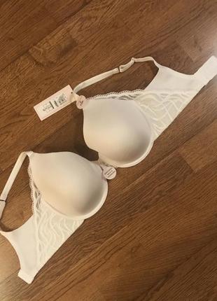 Гладкий білий бюстгальтер m&s, p. 32dd / 70e7 фото