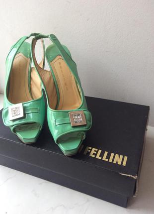 Босоножки, туфли кожаные итальянские fellini