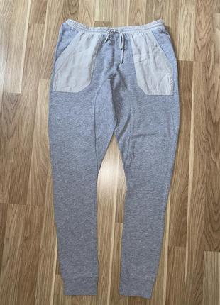 Шикарные оригинальные спортивные штаны серого цвета calvin klein  размер указан s1 фото