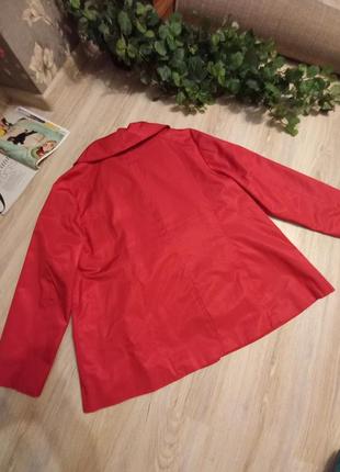 Свободная красная куртка ветровка дождевик пиджак жакет плащ5 фото