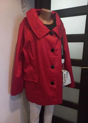 Свободная красная куртка ветровка дождевик пиджак жакет плащ10 фото