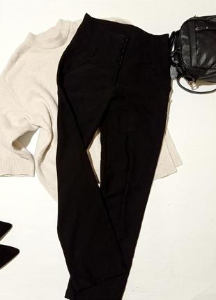 Черные классические брюки с лчень выслкой посадкой на пуговицах штаны1 фото