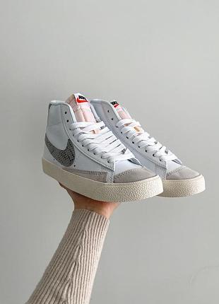 Кроссовки nike