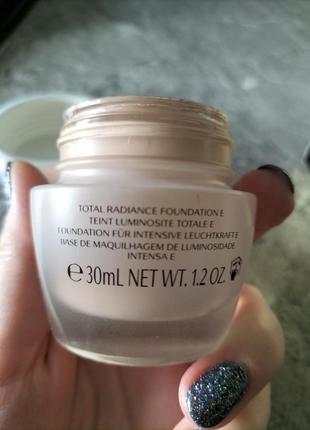 Shiseido future solution lx total radiance foundation тональний крем,основа5 фото