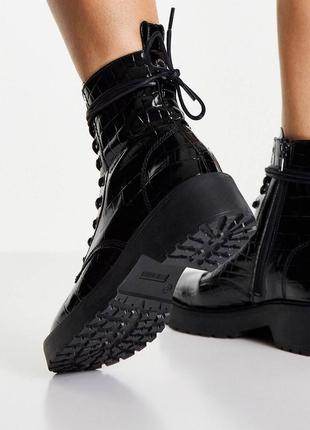 Steve madden tornado boot оригінал черевики до щиколотки під крокодила зі шнурівкою і товстою підошвою3 фото