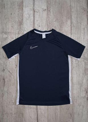 Футболка nike dri fit