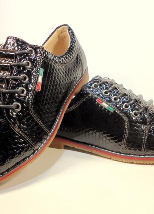 Жіночі чорні лакові туфлі черевички оксфорди на шнурках. розмір 36-41.3 фото