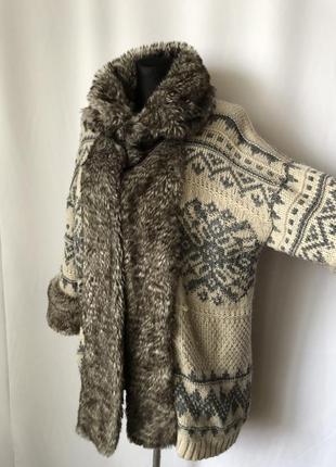 Этно бохо кардиган с меховой отделкой серо-бежевый.