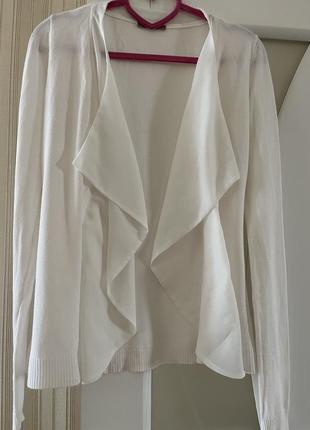 Белый трикотажный кардиган с шифоновым воротником. размер 44-46.