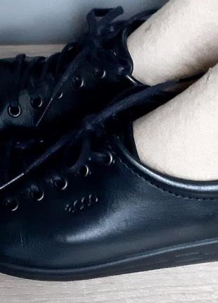 Шкіряні черевички ecco