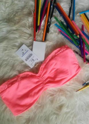 Яскравий топ ліф з мереживним верхом