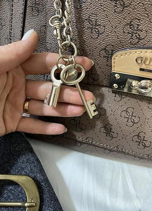 Сумка guess на плечо 5