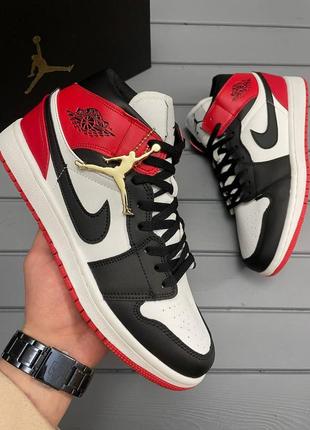 Мужские высокие кожаные кроссовки nike air jordan 1 красные с черным🆕 джорданы