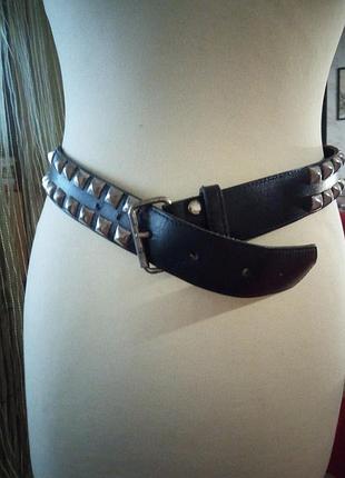 Пояс чорний в заклепках р 44-46 вінтаж